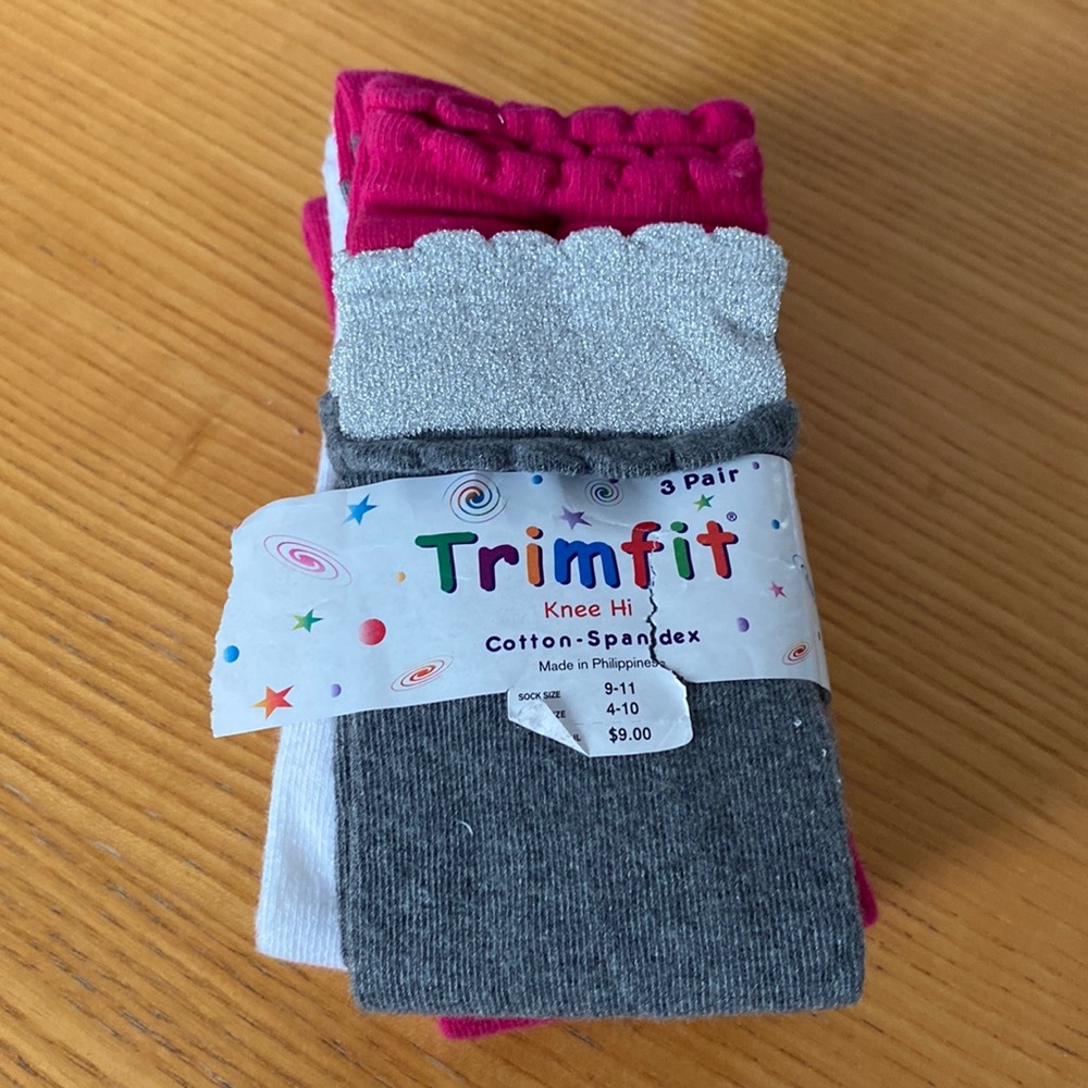 NWT 🏷 3 Pair Knee Hi Socks
